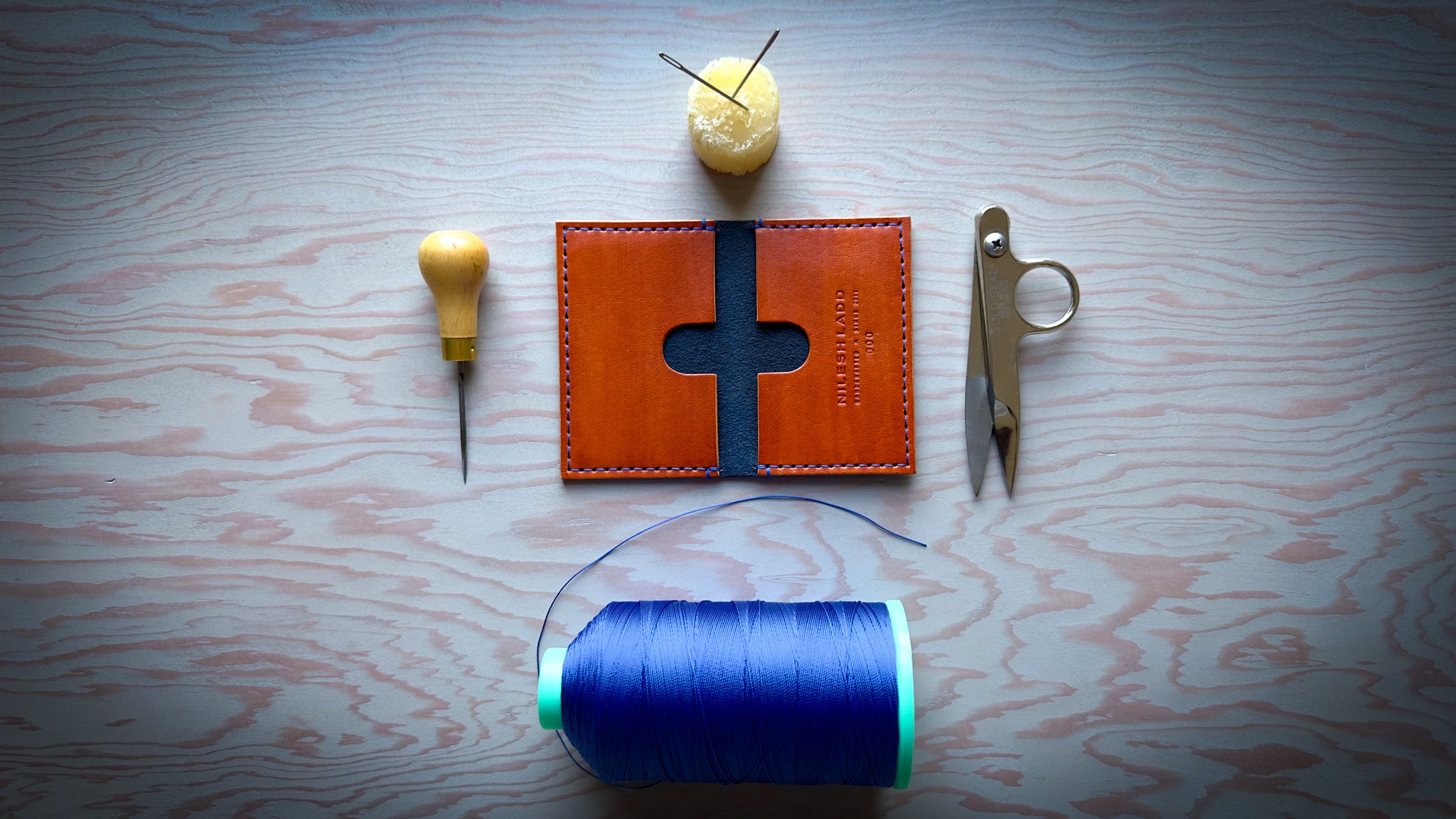 Leather Wallet handmade from vegetable tanned leather