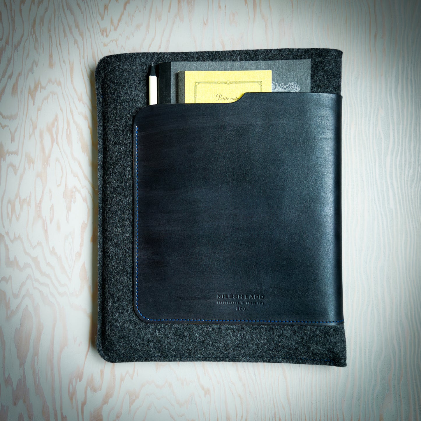 iPad Pro Sleeve in Black Leather and Wool Felt Handmade in Canada