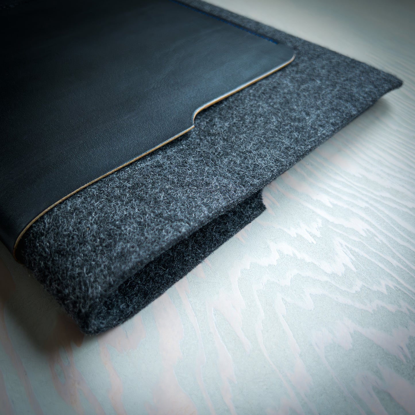 iPad Pro Sleeve in Black Leather and Wool Felt Handmade in Canada